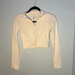 ATHLETIC HALF-ZIP